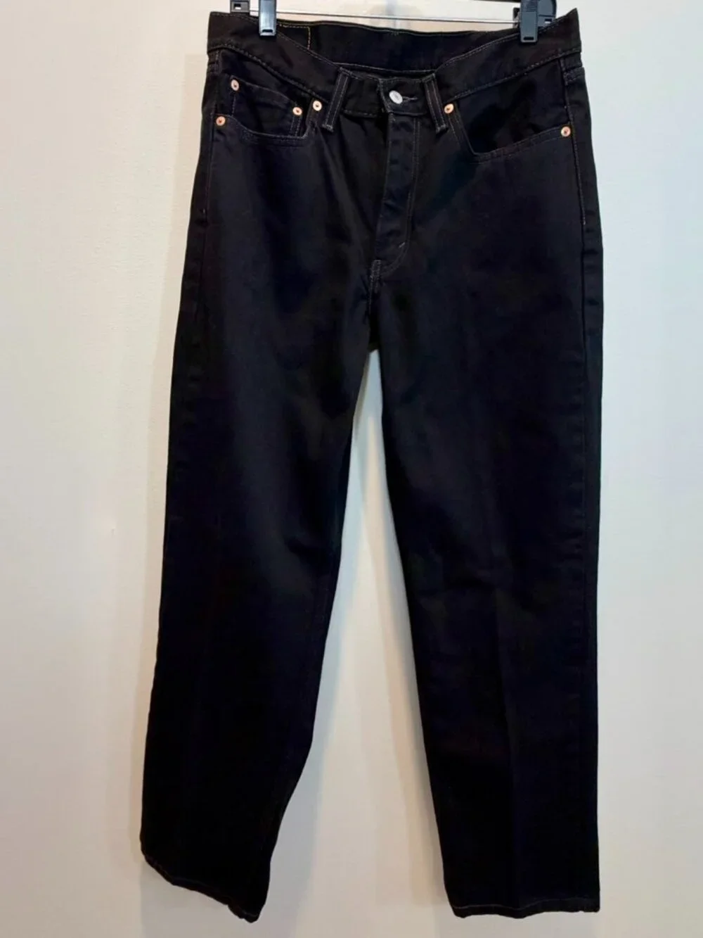 Levi’s 550 Men’s Relaxed Fit Jeans 33×32 • Black Denim • Excellent Condition